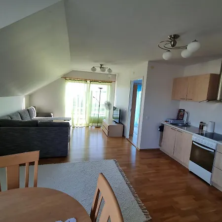 Juuli Apartment *